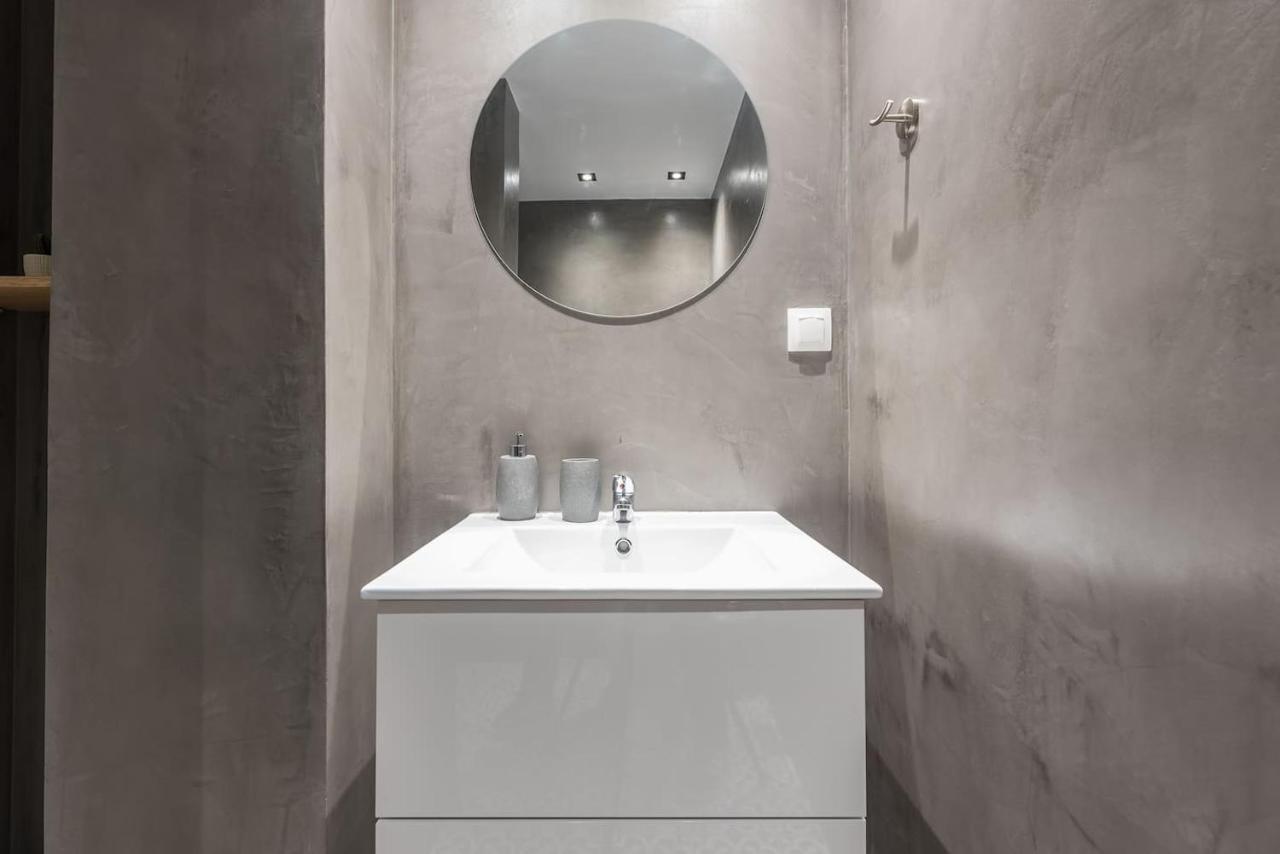 Plaka Designed Apartment Афины Экстерьер фото