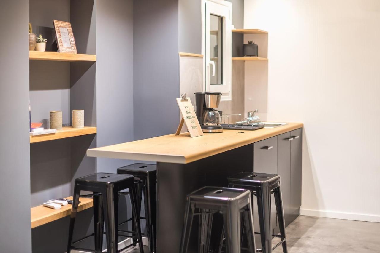Plaka Designed Apartment Афины Экстерьер фото