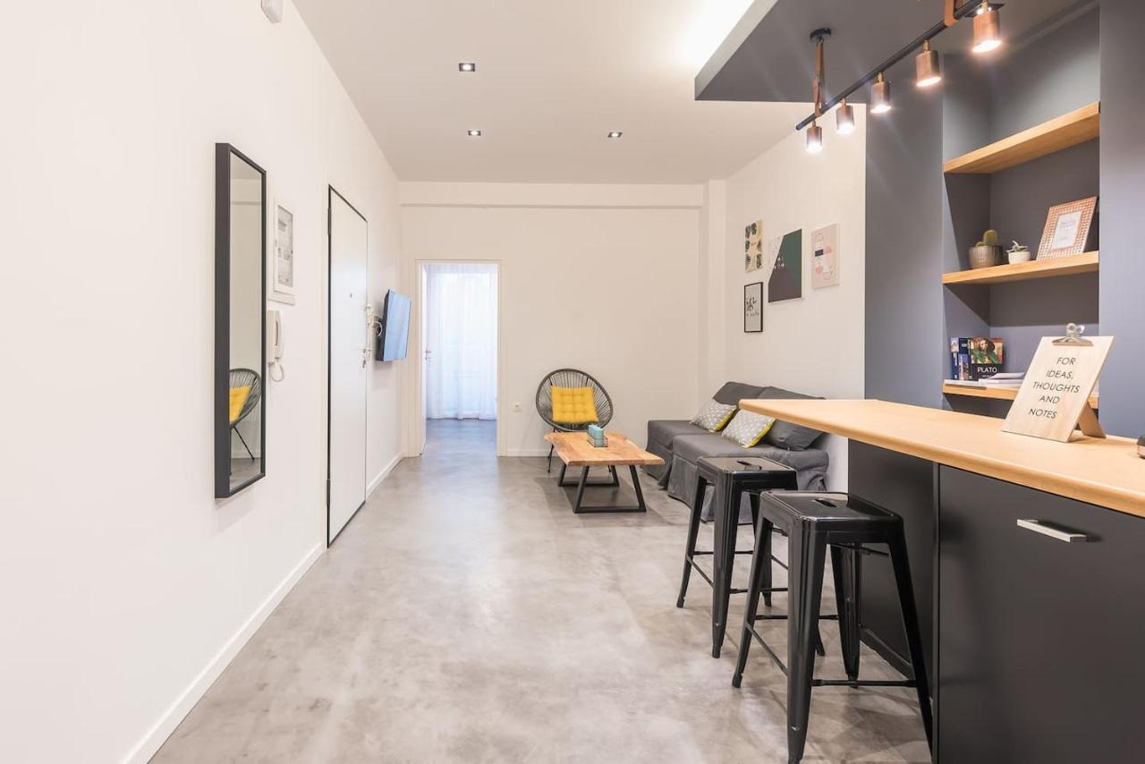 Plaka Designed Apartment Афины Экстерьер фото
